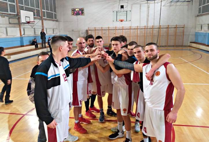 picsart_01-29-02.29.40